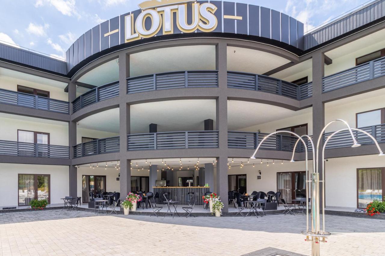 Lotus & Spa Solotvyno Extérieur photo